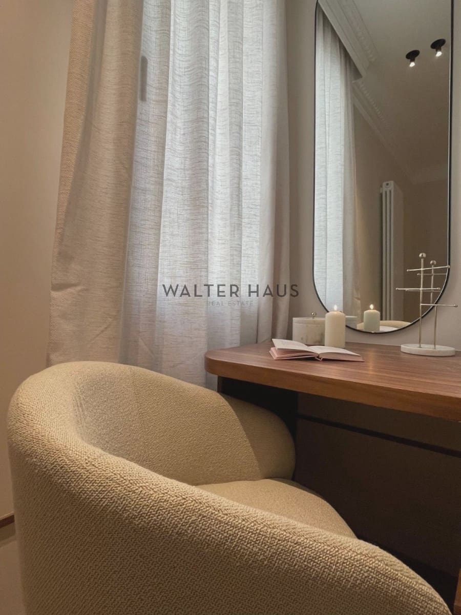 4 slaapkamer Flat te koop in Madrid stad - € 3.900.000 (Ref: 8880575)