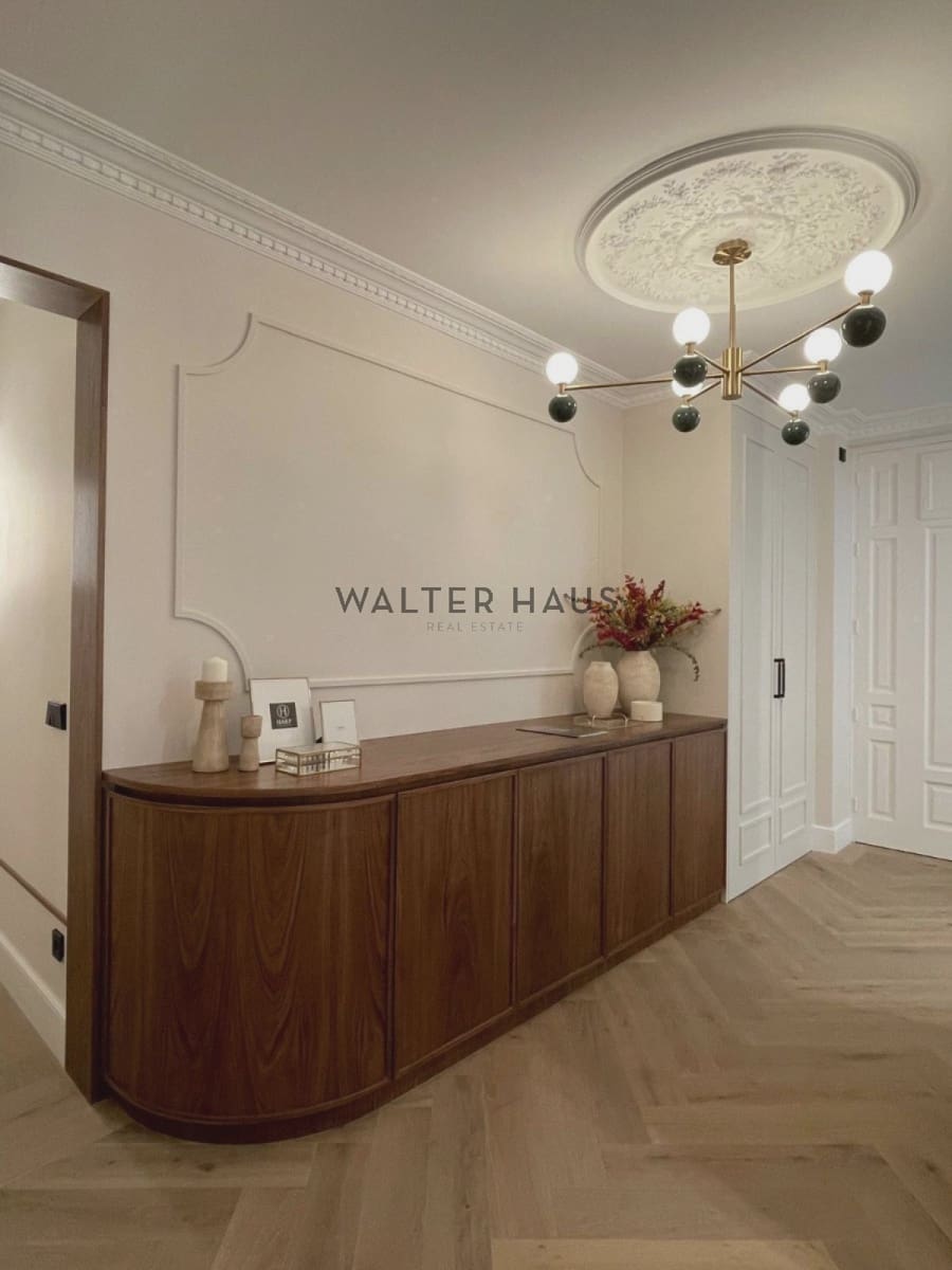 4 slaapkamer Flat te koop in Madrid stad - € 3.900.000 (Ref: 8880575)