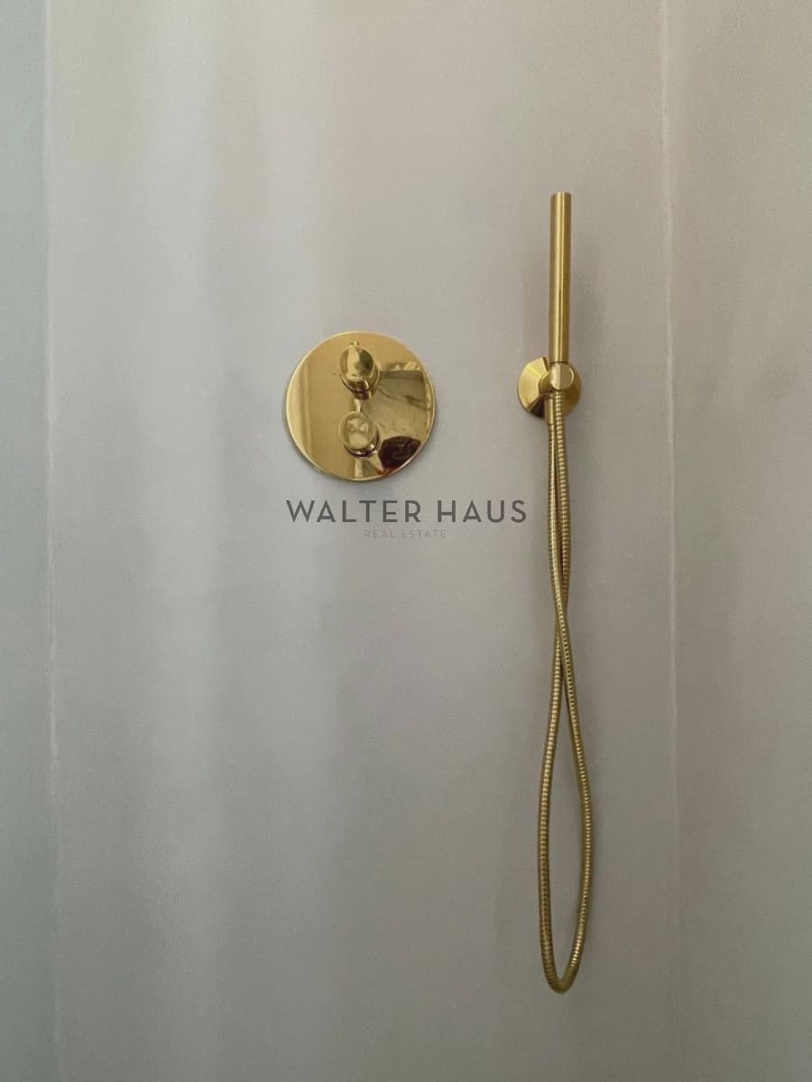 4 slaapkamer Flat te koop in Madrid stad - € 3.900.000 (Ref: 8880575)