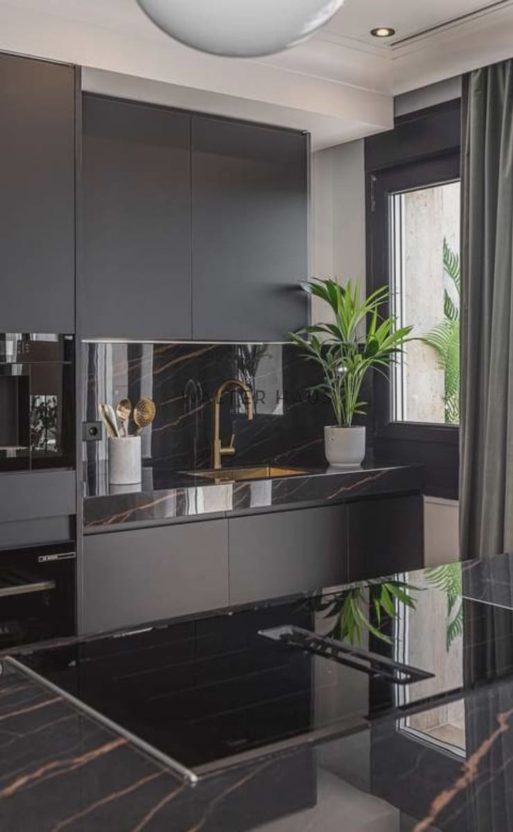 4 bedroom Flat for sale in Madrid city - € 4,700,000 (Ref: 8893854)