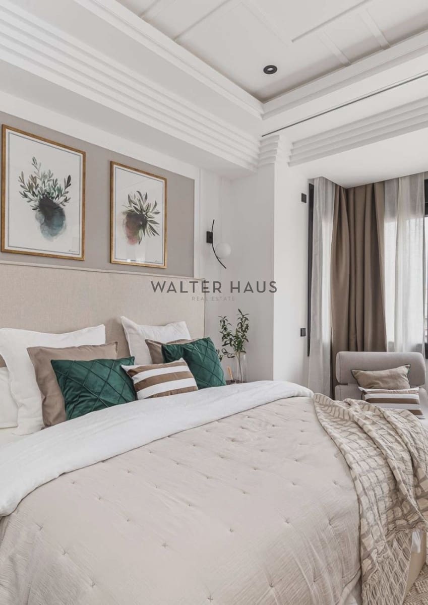 4 bedroom Flat for sale in Madrid city - € 4,700,000 (Ref: 8893854)