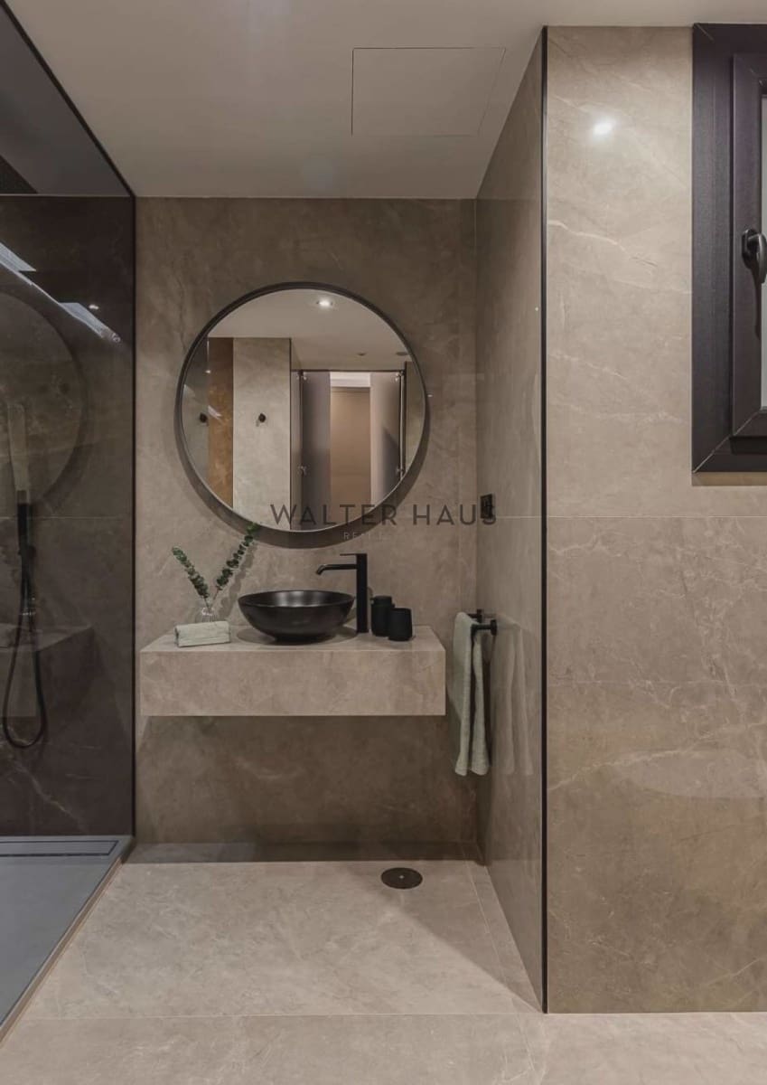 4 bedroom Flat for sale in Madrid city - € 4,700,000 (Ref: 8893854)