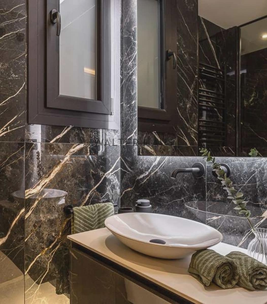 4 bedroom Flat for sale in Madrid city - € 4,700,000 (Ref: 8893854)