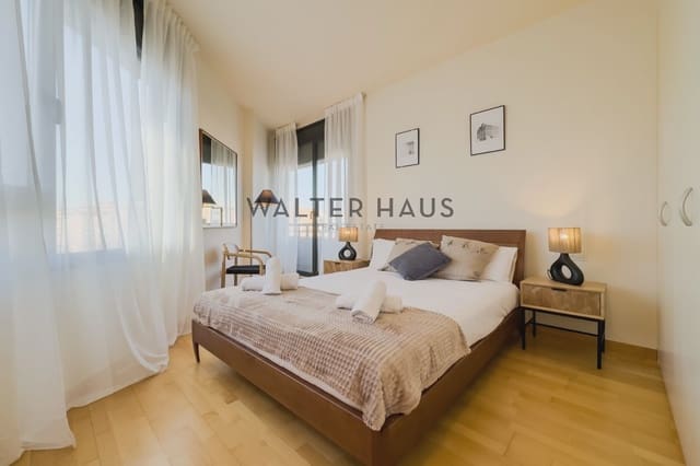 Appartement de 3 chambres à louer à La Vila Olímpica del Poblenou, Barcelone ville - 3 000 € (Ref: 8895947)