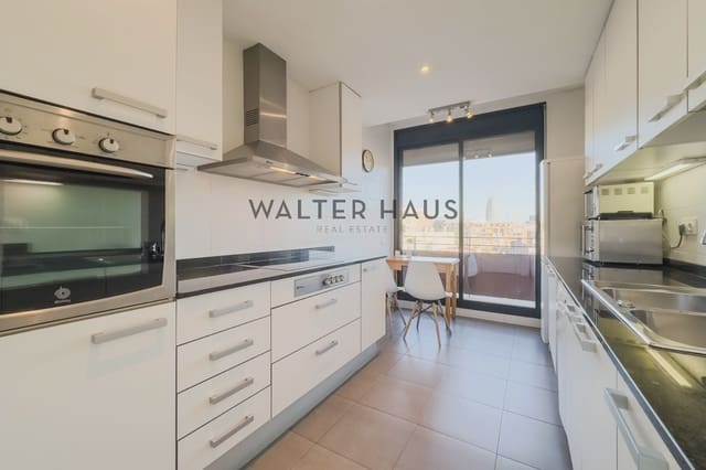 Appartement de 3 chambres à louer à La Vila Olímpica del Poblenou, Barcelone ville - 3 000 € (Ref: 8895947)