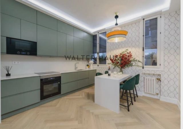 3 sovrum Lägenhet till salu i Justicia, Madrid stad - 1 990 000 € (Ref: 8904791)