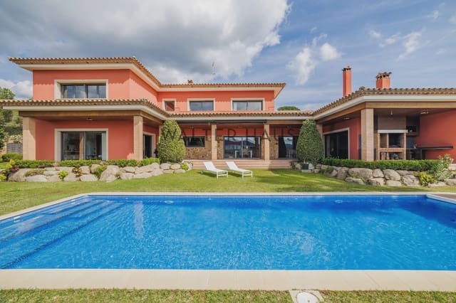 5 bedroom Flat for sale in Santa Cristina d'Aro with pool - € 2,100,000 (Ref: 8912275)