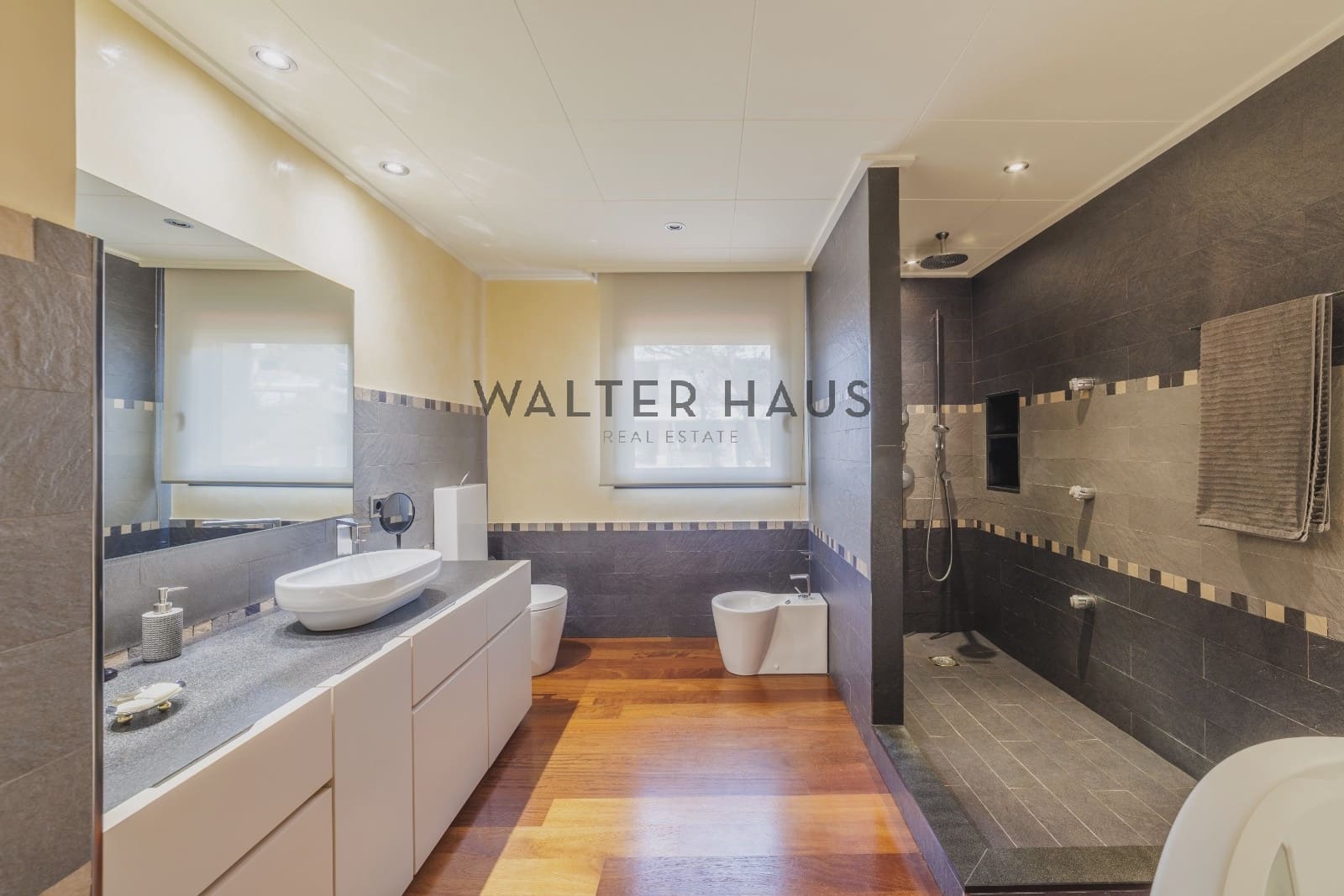 5 soveværelse Lejlighed til salg i Santa Cristina d'Aro med swimmingpool - € 2.100.000 (Ref: 8912275)