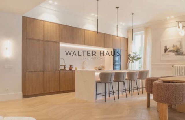 3 soveværelse Lejlighed til salg i Cuatro Caminos, Madrid by med swimmingpool - € 1.290.000 (Ref: 8927924)