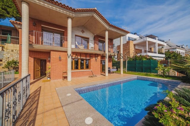 4 soveværelse Villa til salg i Platja d'Aro, Castell-Platja d'Aro med swimmingpool - € 1.120.000 (Ref: 8933384)