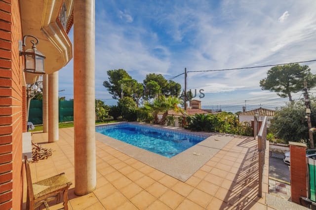 4 soveværelse Villa til salg i Platja d'Aro, Castell-Platja d'Aro med swimmingpool - € 1.120.000 (Ref: 8933384)