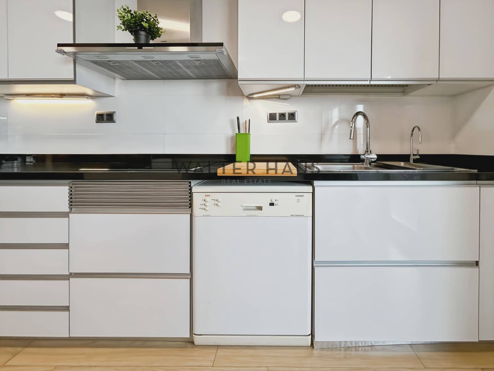 3 soveværelse Lejlighed til leje i Barcelona by - € 3.885 (Ref: 8937849)