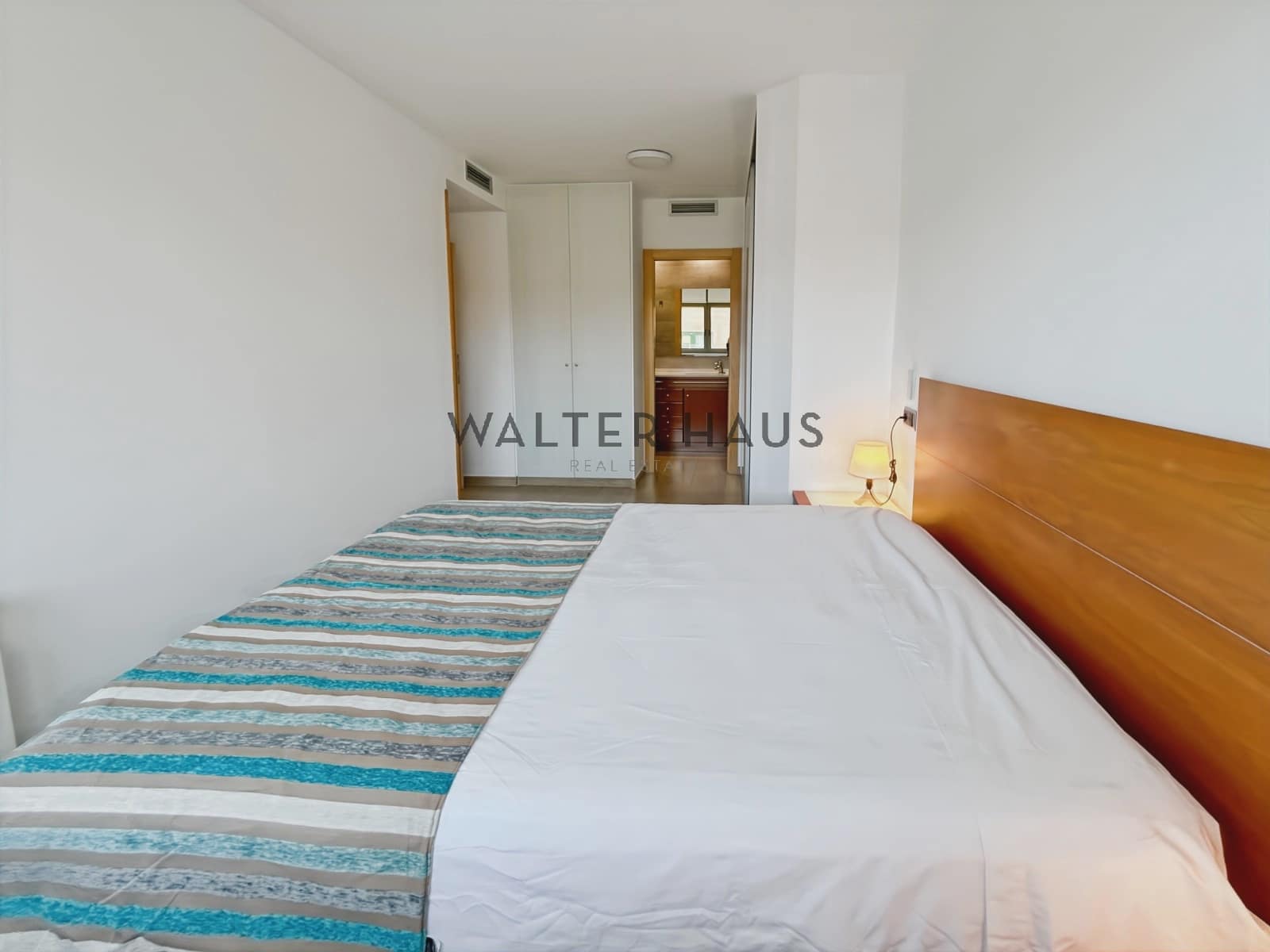 3 soveværelse Lejlighed til leje i Barcelona by - € 3.885 (Ref: 8937849)