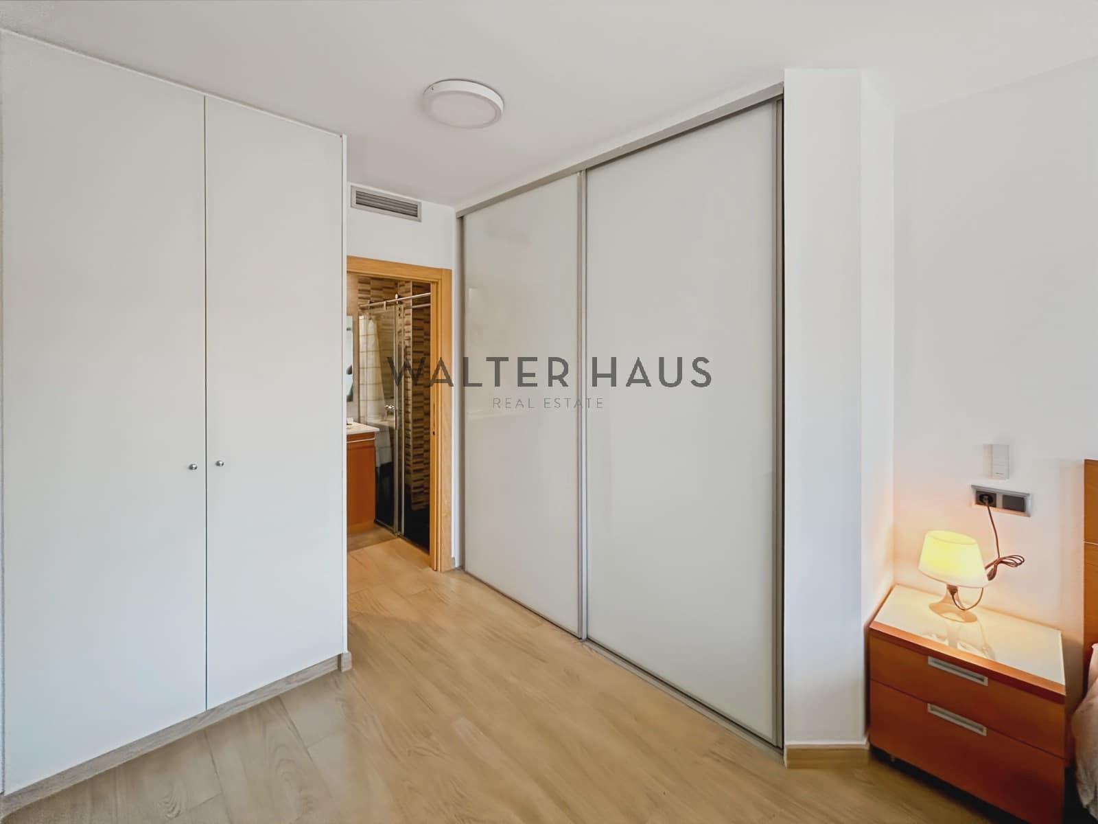 3 soveværelse Lejlighed til leje i Barcelona by - € 3.885 (Ref: 8937849)