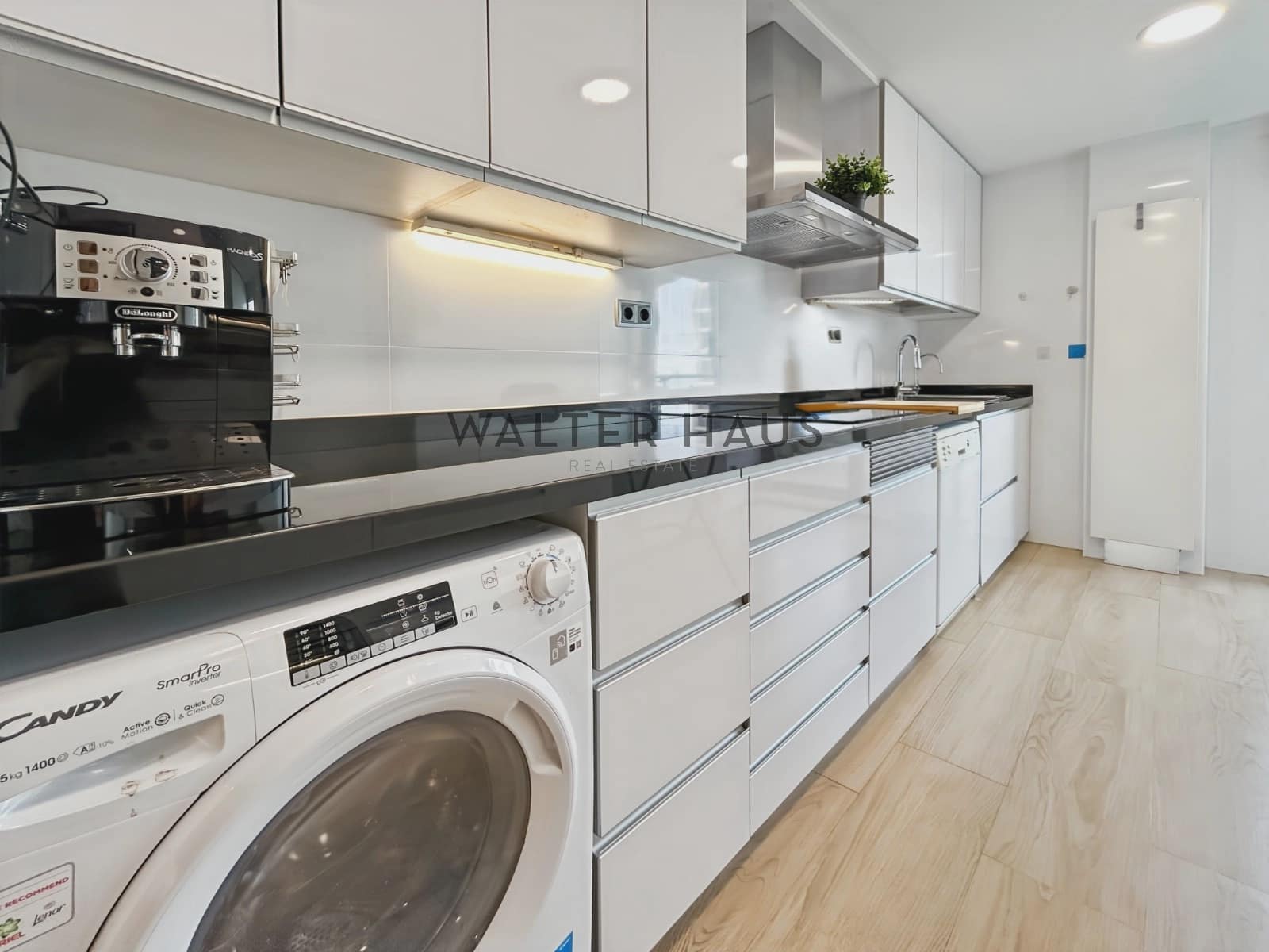 3 soveværelse Lejlighed til leje i Barcelona by - € 3.885 (Ref: 8937849)