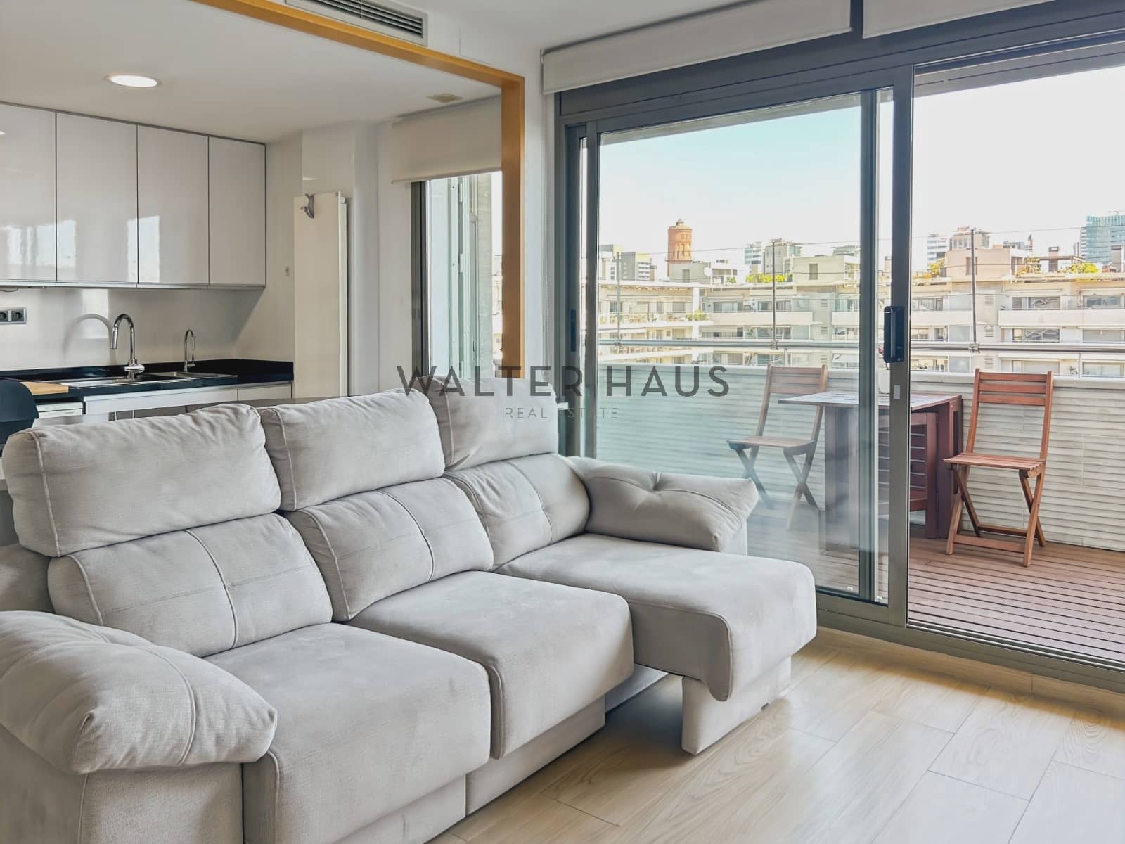 3 soveværelse Lejlighed til leje i Barcelona by - € 3.885 (Ref: 8937849)