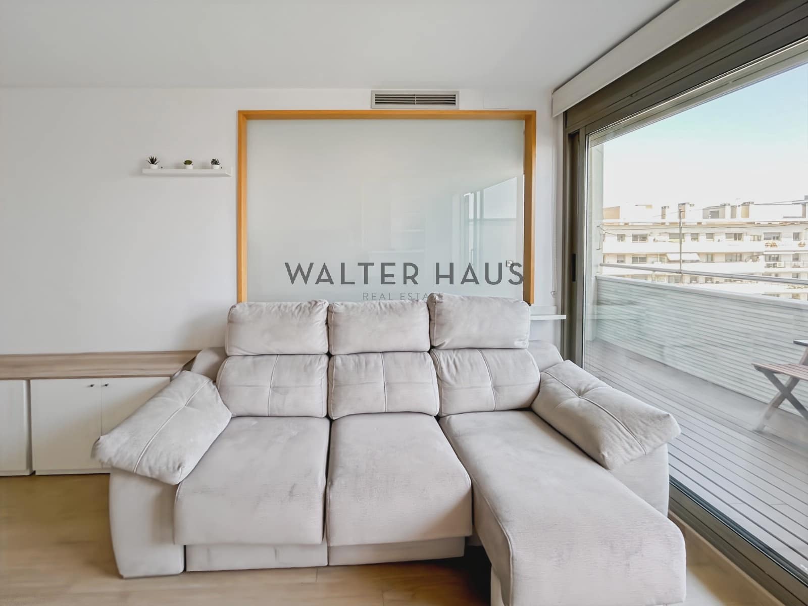 3 soveværelse Lejlighed til leje i Barcelona by - € 3.885 (Ref: 8937849)