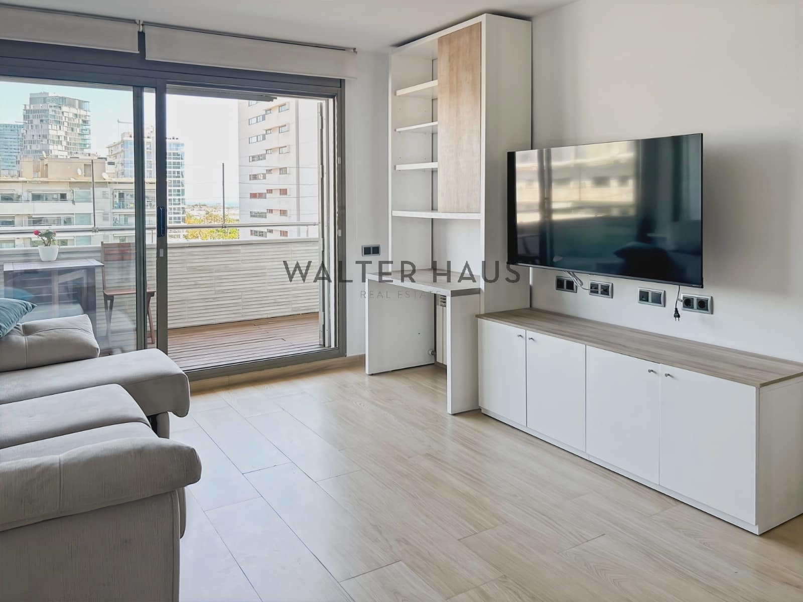 3 soveværelse Lejlighed til leje i Barcelona by - € 3.885 (Ref: 8937849)