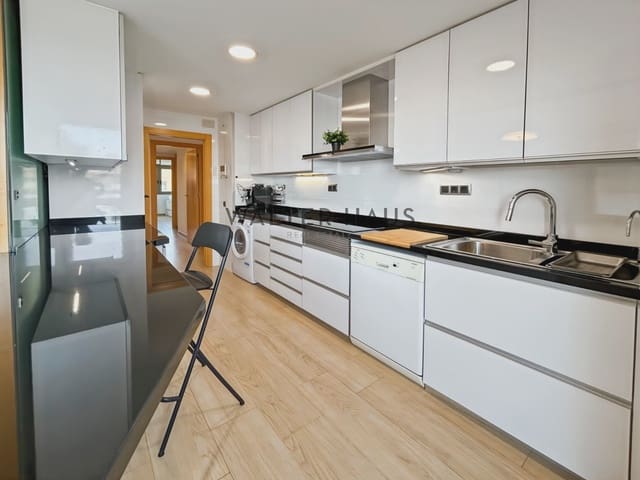 3 soveværelse Lejlighed til leje i Diagonal Mar i El Front Marítim del Poblenou, Barcelona by - € 3.885 (Ref: 8937849)