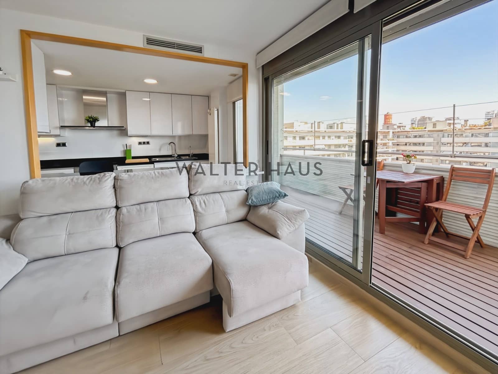 3 soveværelse Lejlighed til leje i Barcelona by - € 3.885 (Ref: 8937849)