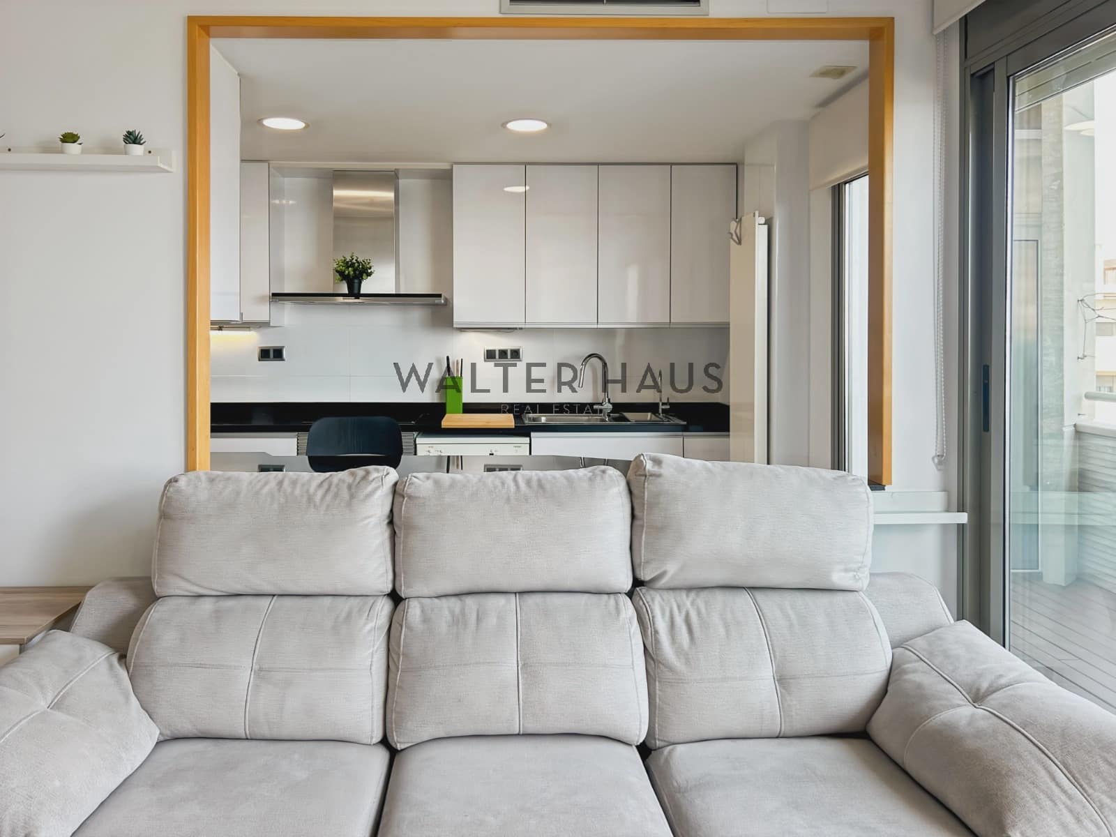 3 soveværelse Lejlighed til leje i Barcelona by - € 3.885 (Ref: 8937849)