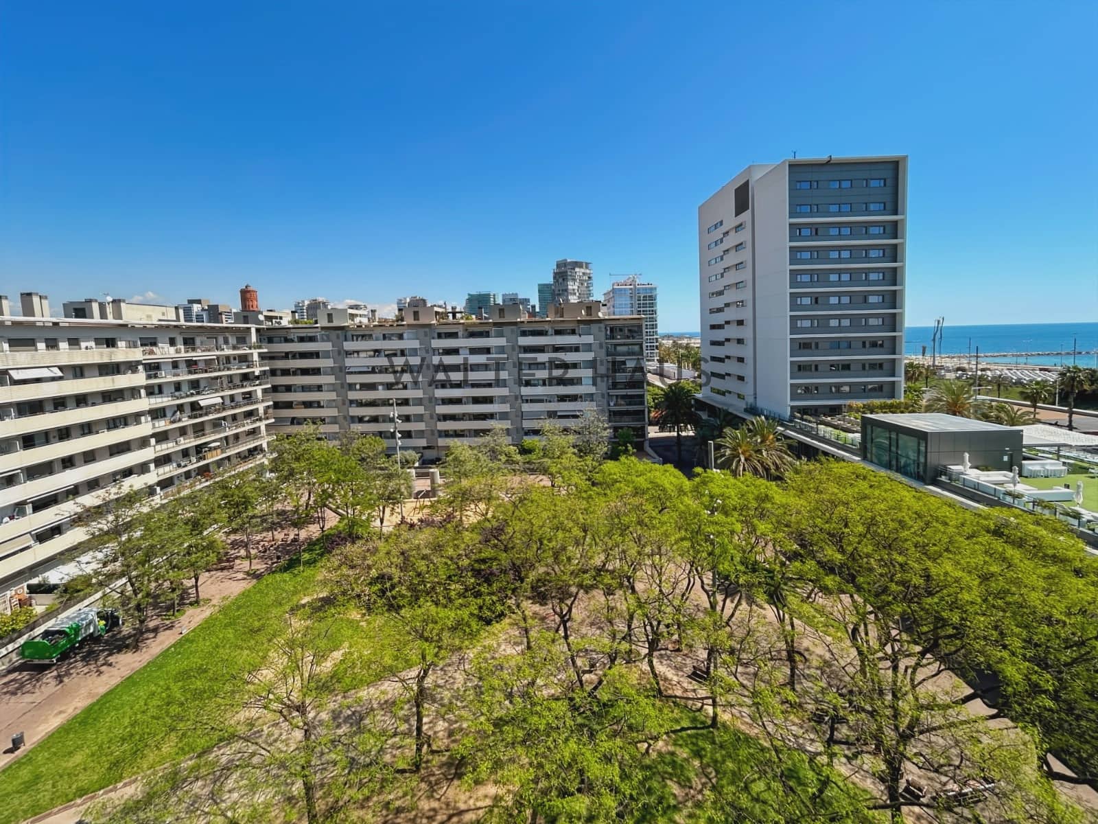 3 soveværelse Lejlighed til leje i Barcelona by - € 3.885 (Ref: 8937849)