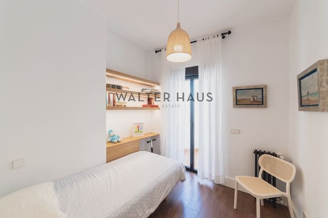 4 bedroom Flat for sale in Trafalgar, Madrid city with pool - € 2,490,000 (Ref: 8953316)