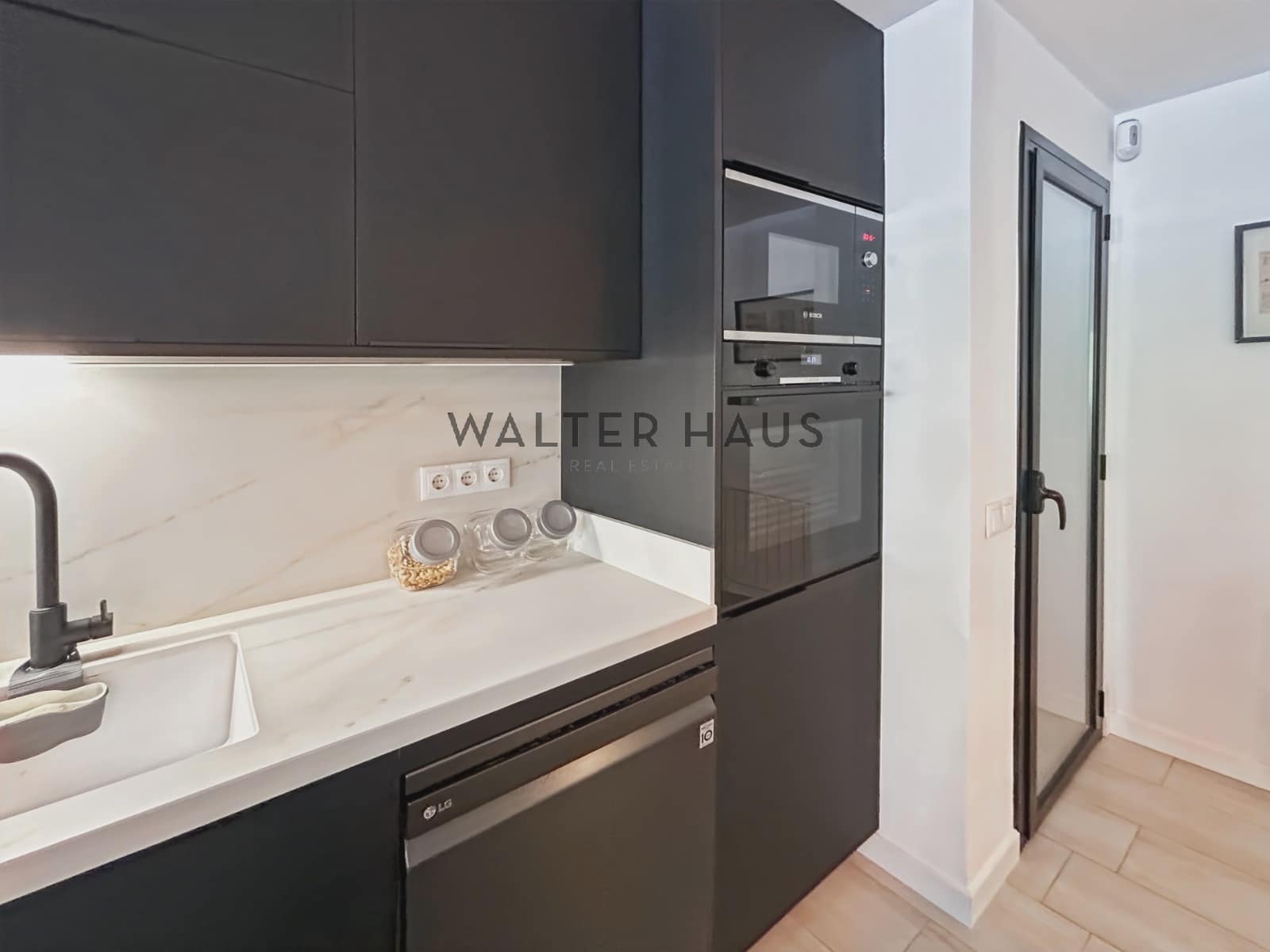 3 bedroom Flat for rent in Barcelona city - € 5,500 (Ref: 8956132)