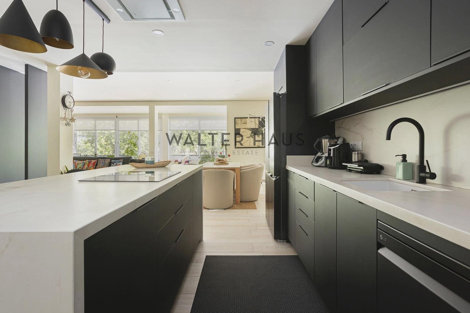 3 bedroom Flat for rent in Barcelona city - € 5,500 (Ref: 8956132)