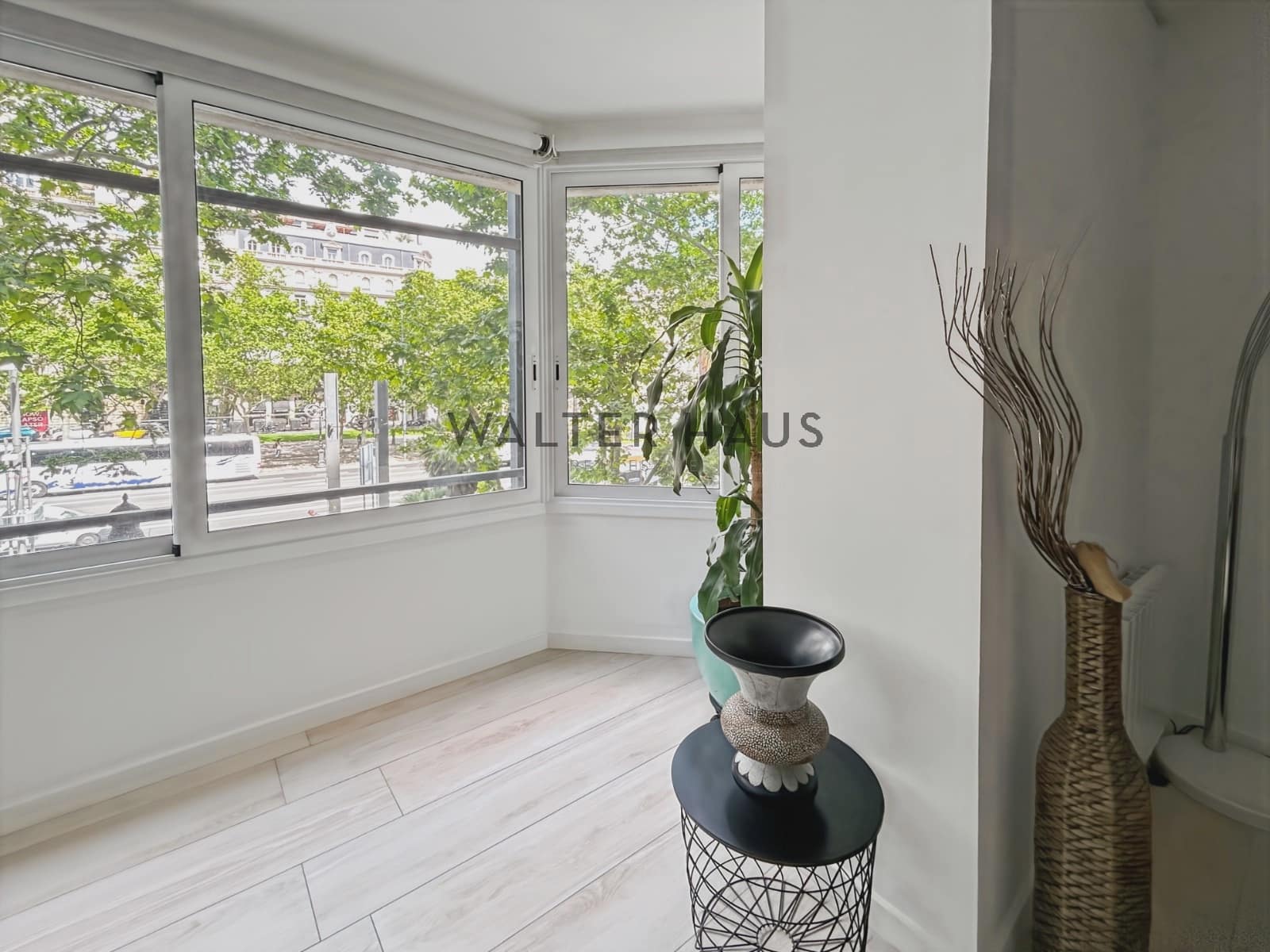 3 bedroom Flat for rent in Barcelona city - € 5,500 (Ref: 8956132)