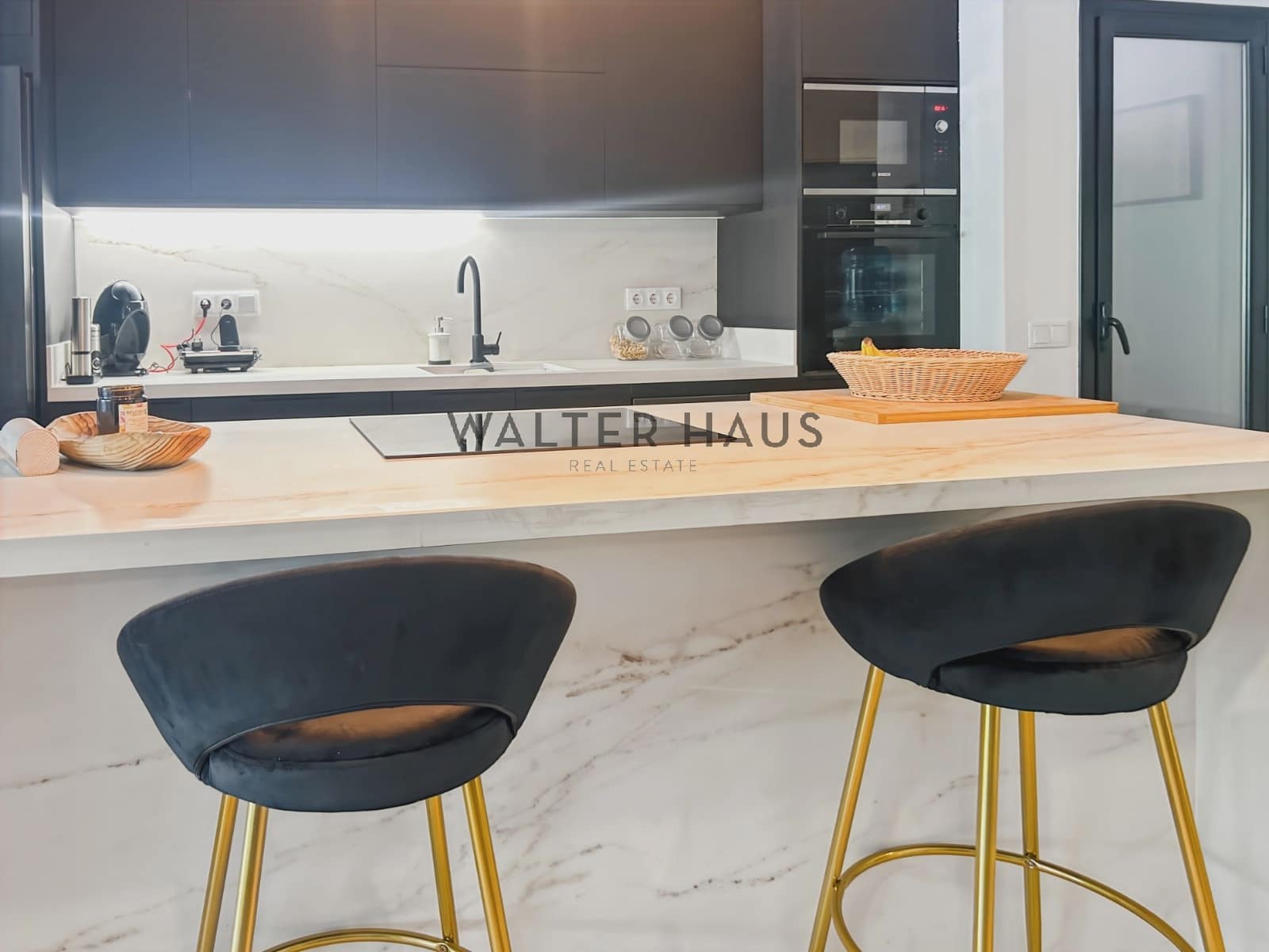 3 bedroom Flat for rent in Barcelona city - € 5,500 (Ref: 8956132)