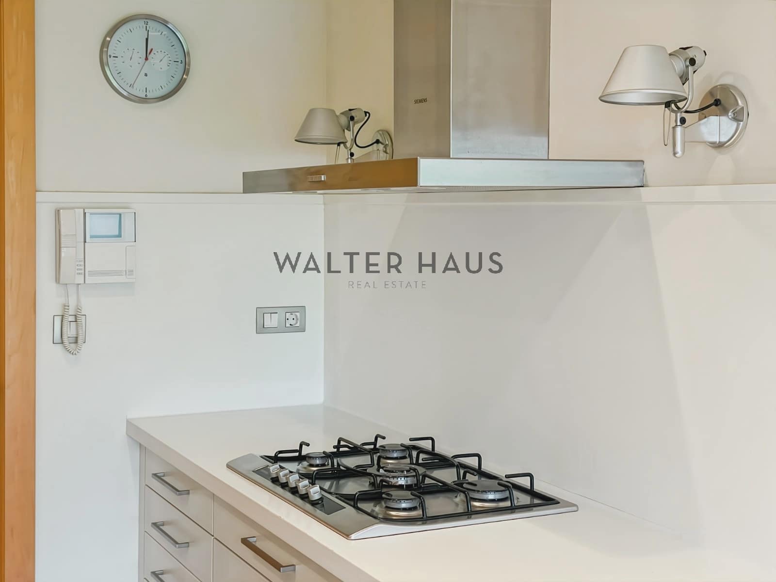 4 soverom Leilighet til leie i Barcelona by med svømmebasseng - € 5 800 (Ref: 8969569)