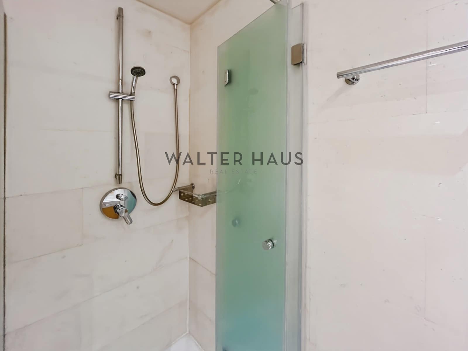 4 soverom Leilighet til leie i Barcelona by med svømmebasseng - € 5 800 (Ref: 8969569)