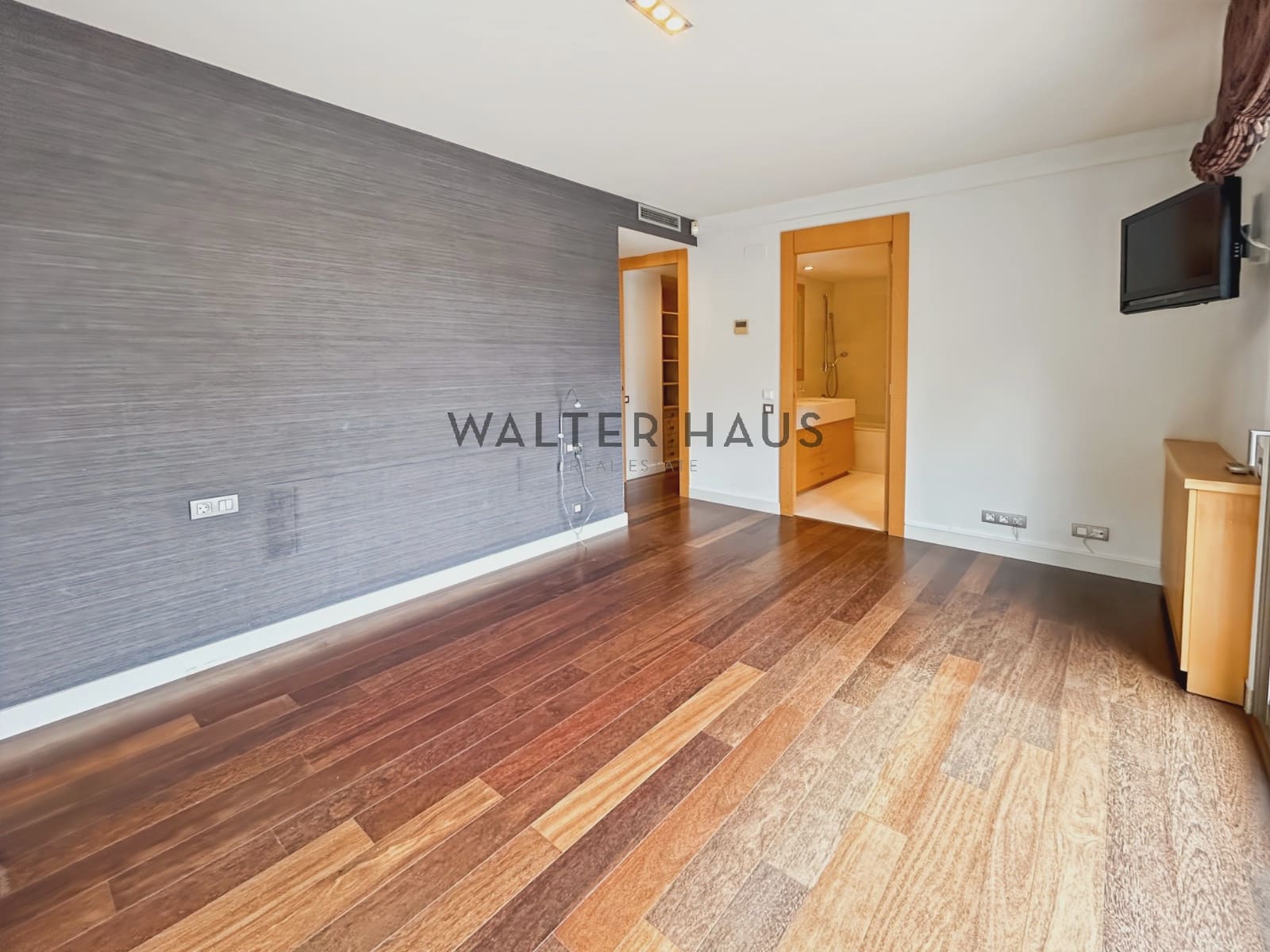 4 soverom Leilighet til leie i Barcelona by med svømmebasseng - € 5 800 (Ref: 8969569)