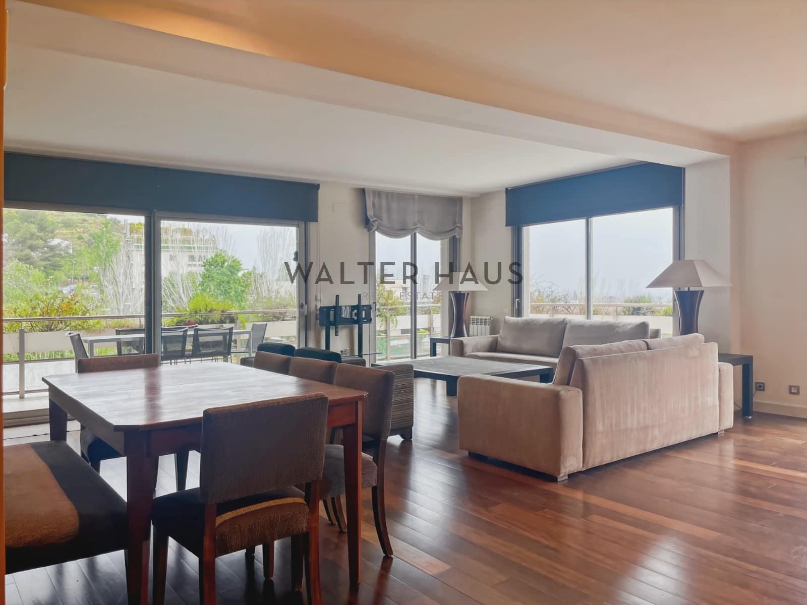 4 soverom Leilighet til leie i Barcelona by med svømmebasseng - € 5 800 (Ref: 8969569)