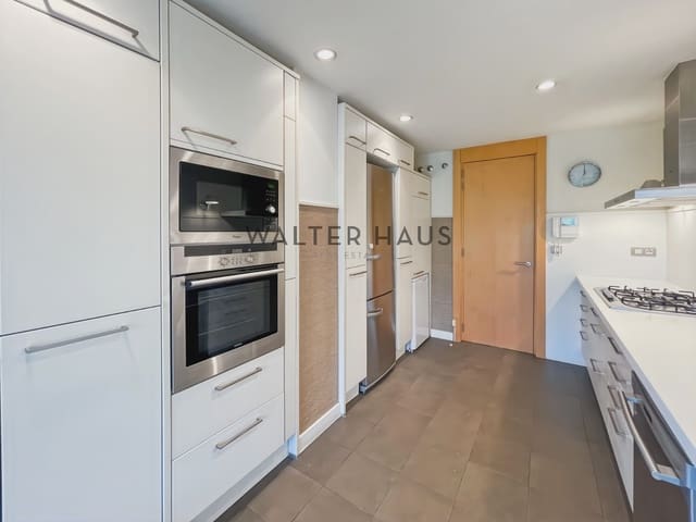 4 makuuhuone Asunto vuokrattavana paikassa Sant Gervasi - La Bonanova, Barcelona kaupunki mukana uima-altaan - 5 800 € (Ref: 8969569)