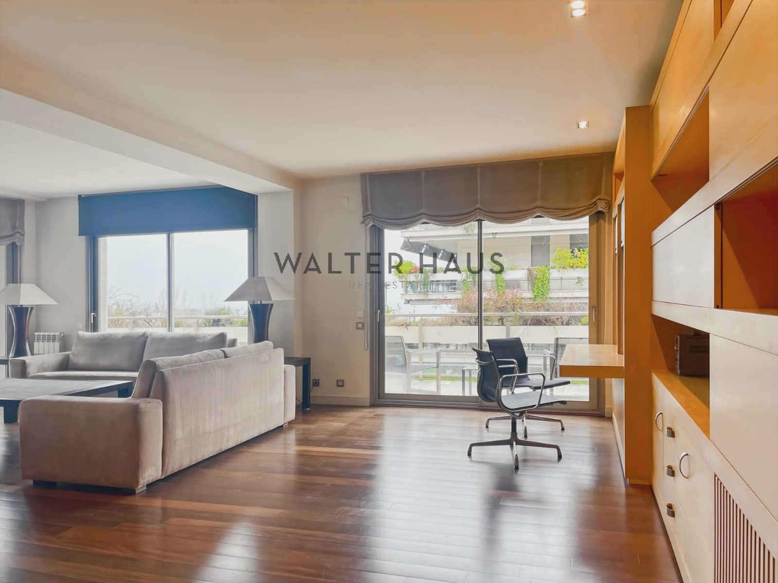 4 soverom Leilighet til leie i Barcelona by med svømmebasseng - € 5 800 (Ref: 8969569)