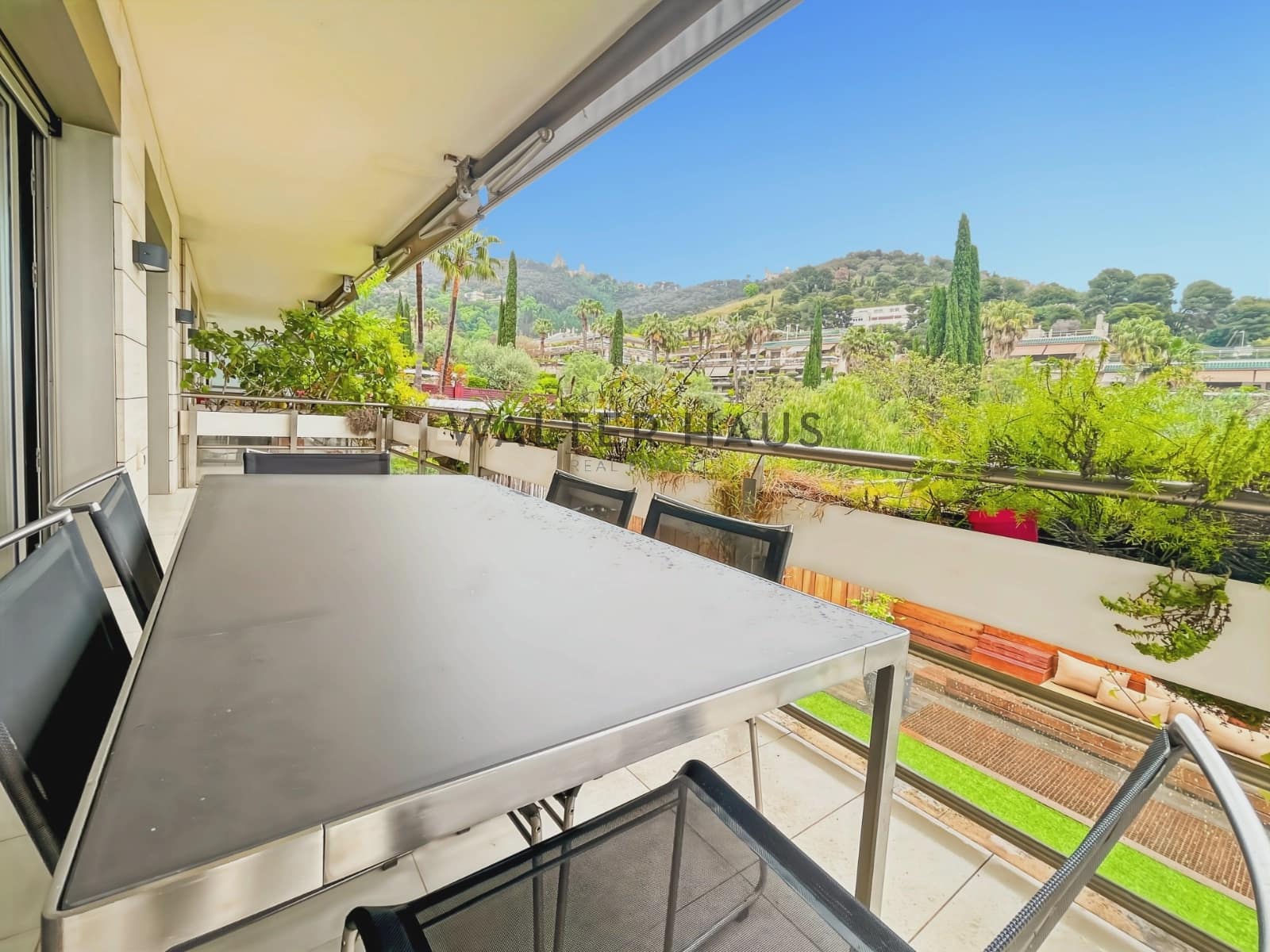 4 soverom Leilighet til leie i Barcelona by med svømmebasseng - € 5 800 (Ref: 8969569)