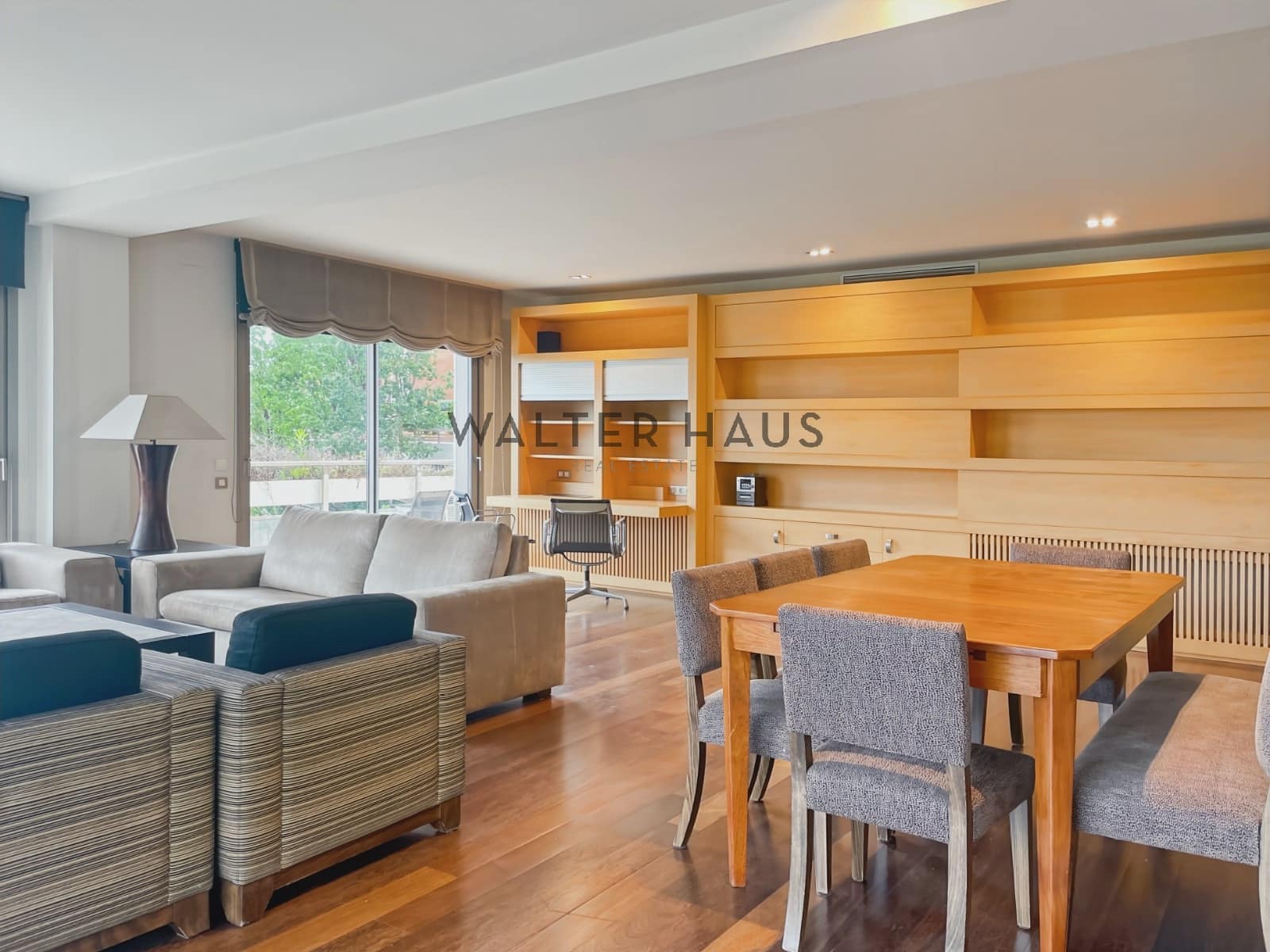 4 soverom Leilighet til leie i Barcelona by med svømmebasseng - € 5 800 (Ref: 8969569)