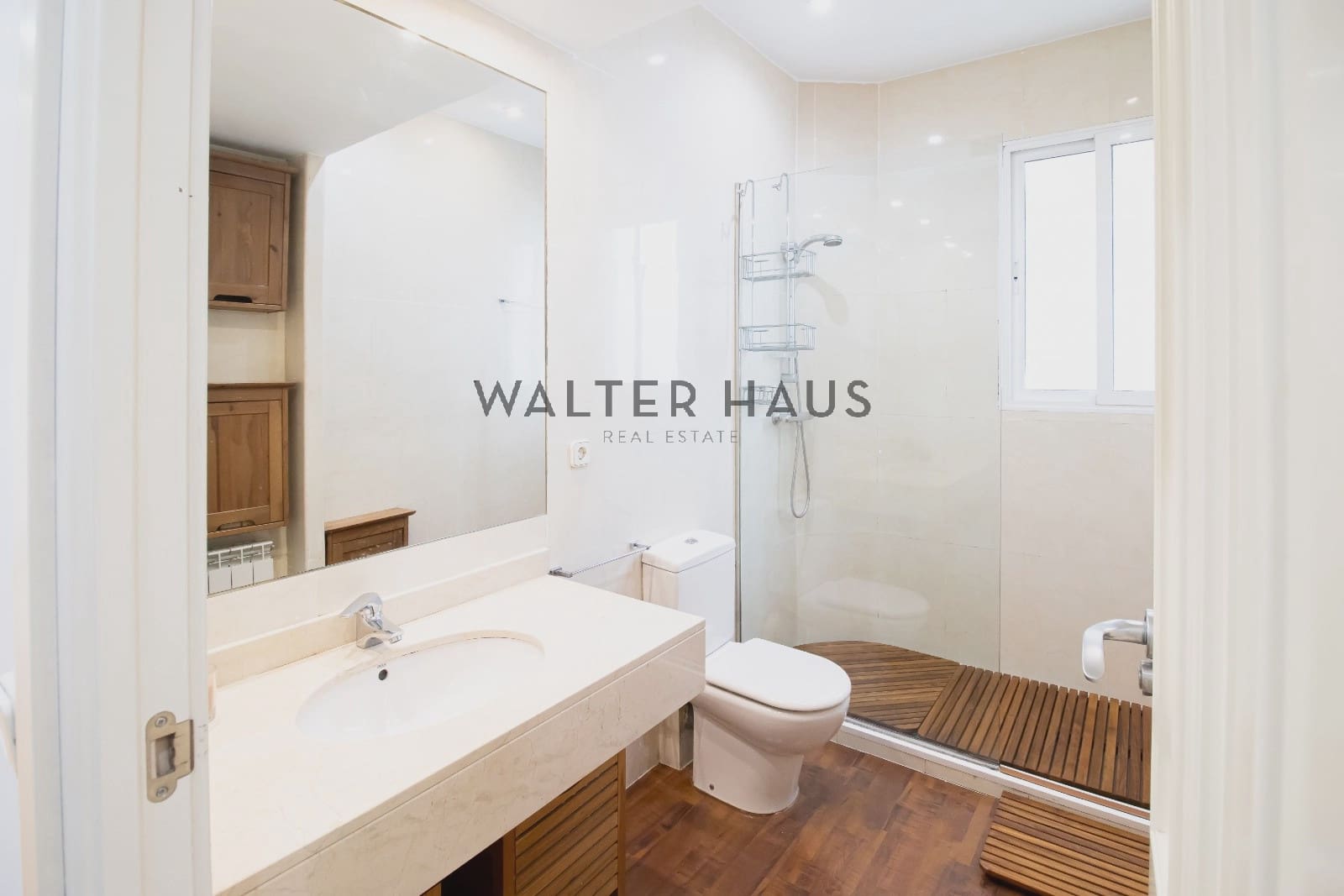 3 slaapkamer Flat te koop in Madrid stad met zwembad - € 750.000 (Ref: 8971357)