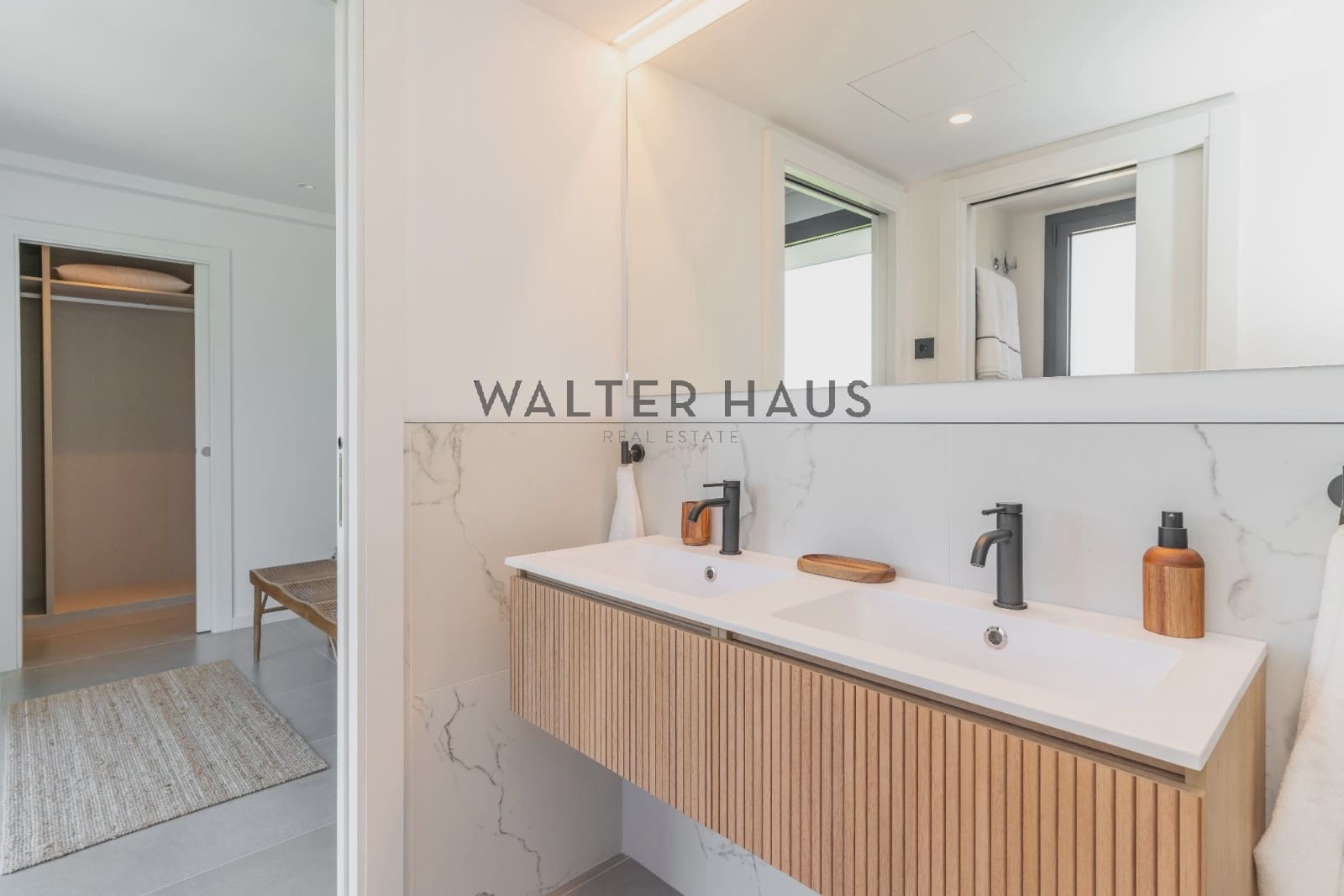 4 slaapkamer Villa te koop in Bellaterra - € 1.190.000 (Ref: 8974049)