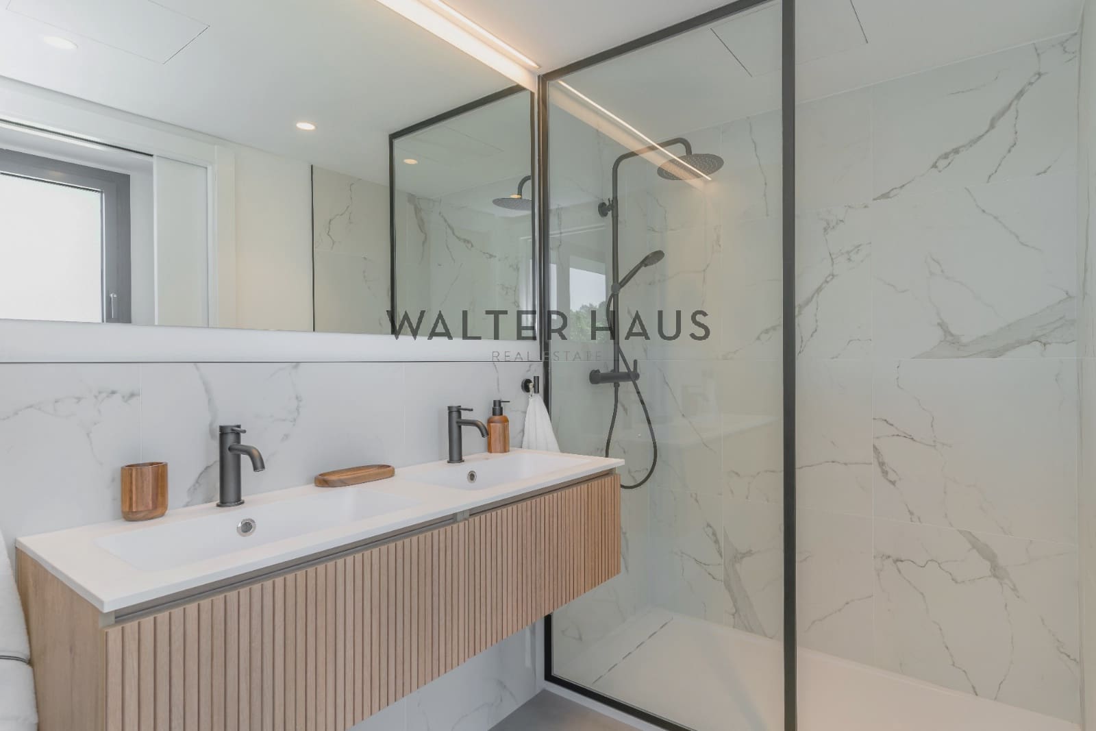 4 slaapkamer Villa te koop in Bellaterra - € 1.190.000 (Ref: 8974049)