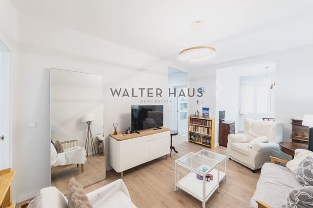 3 bedroom Flat for sale in Argüelles, Madrid city - € 559,000 (Ref: 8987782)