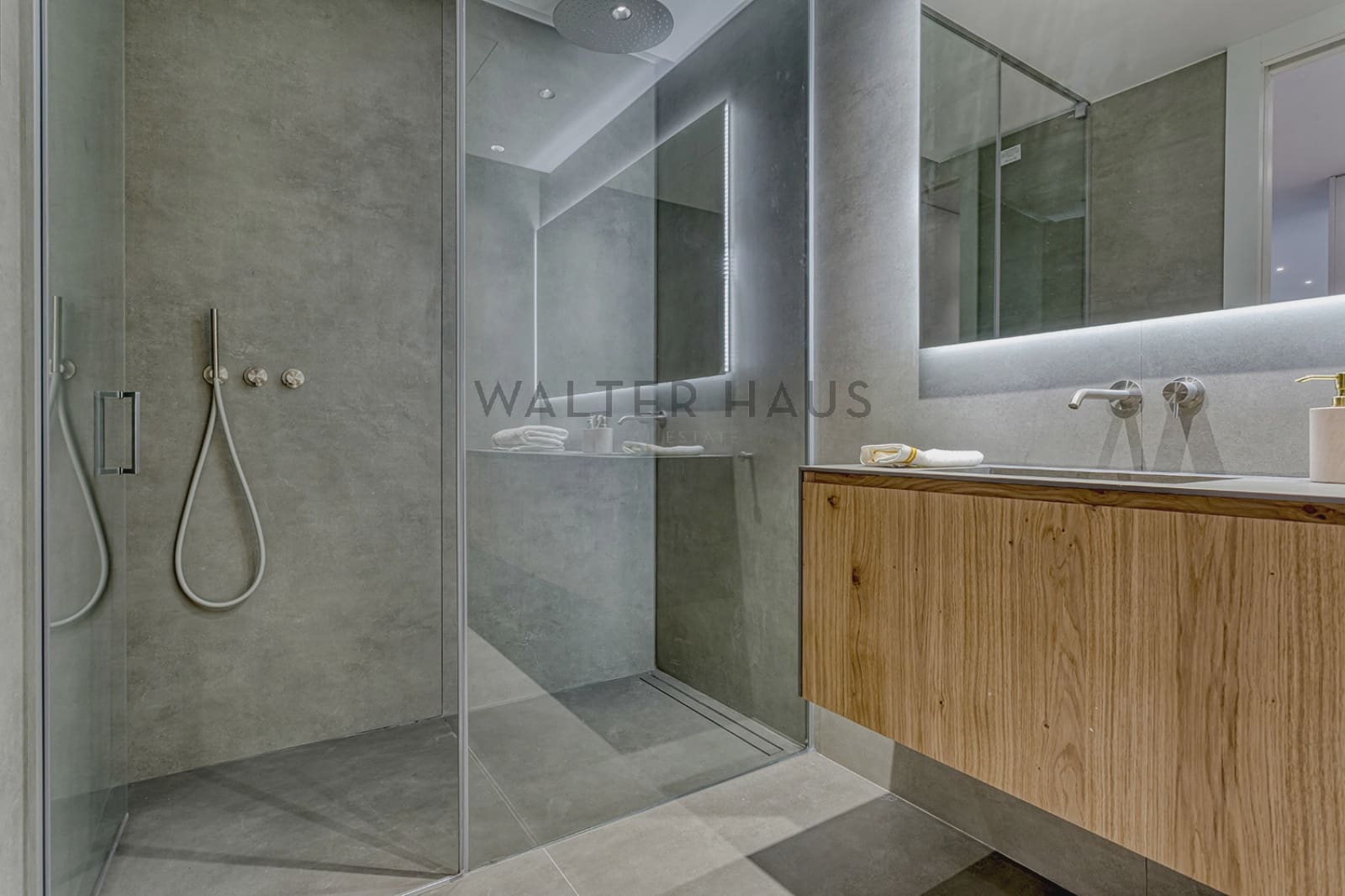 2 quarto Apartamento para venda em Barcelona cidade com piscina - 1 790 000 € (Ref: 8987783)