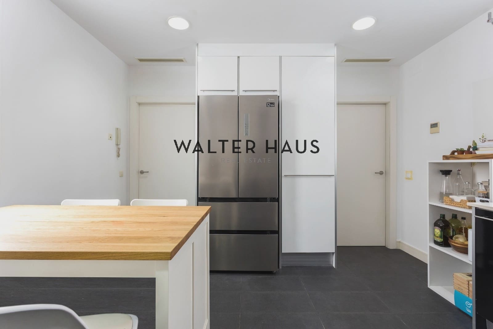 4 bedroom Flat for sale in Barcelona city - € 1,598,000 (Ref: 8989575)