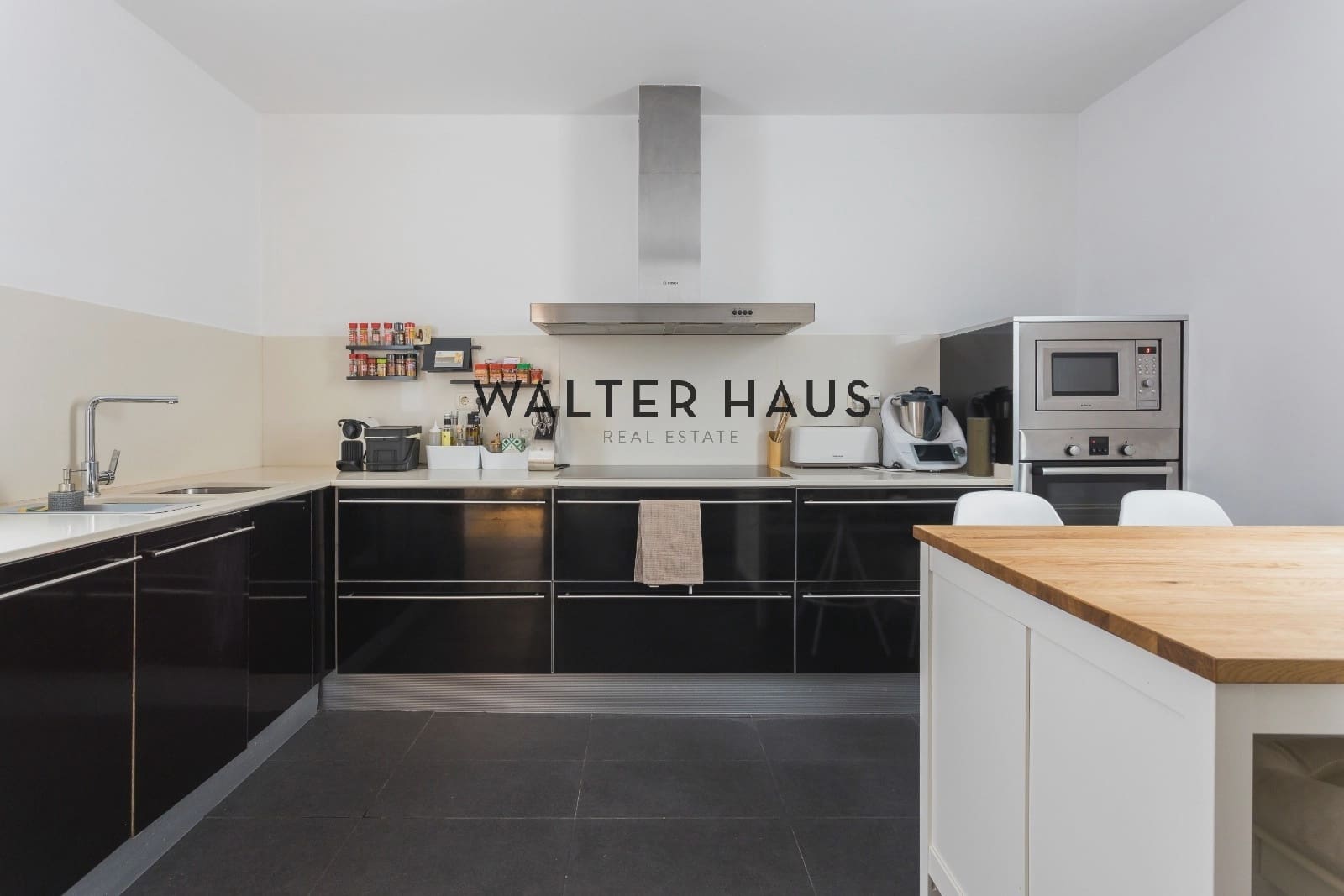 4 bedroom Flat for sale in Barcelona city - € 1,598,000 (Ref: 8989575)