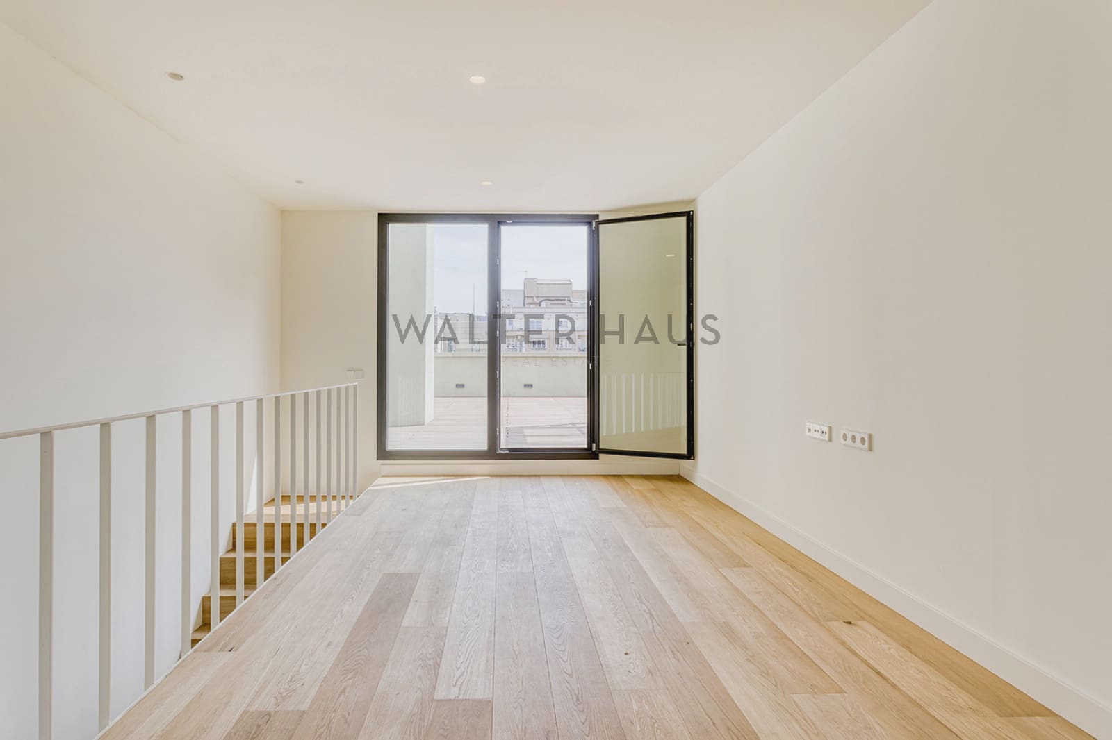 2 soveværelse Penthouse til salg i Barcelona by - € 2.188.000 (Ref: 8989578)