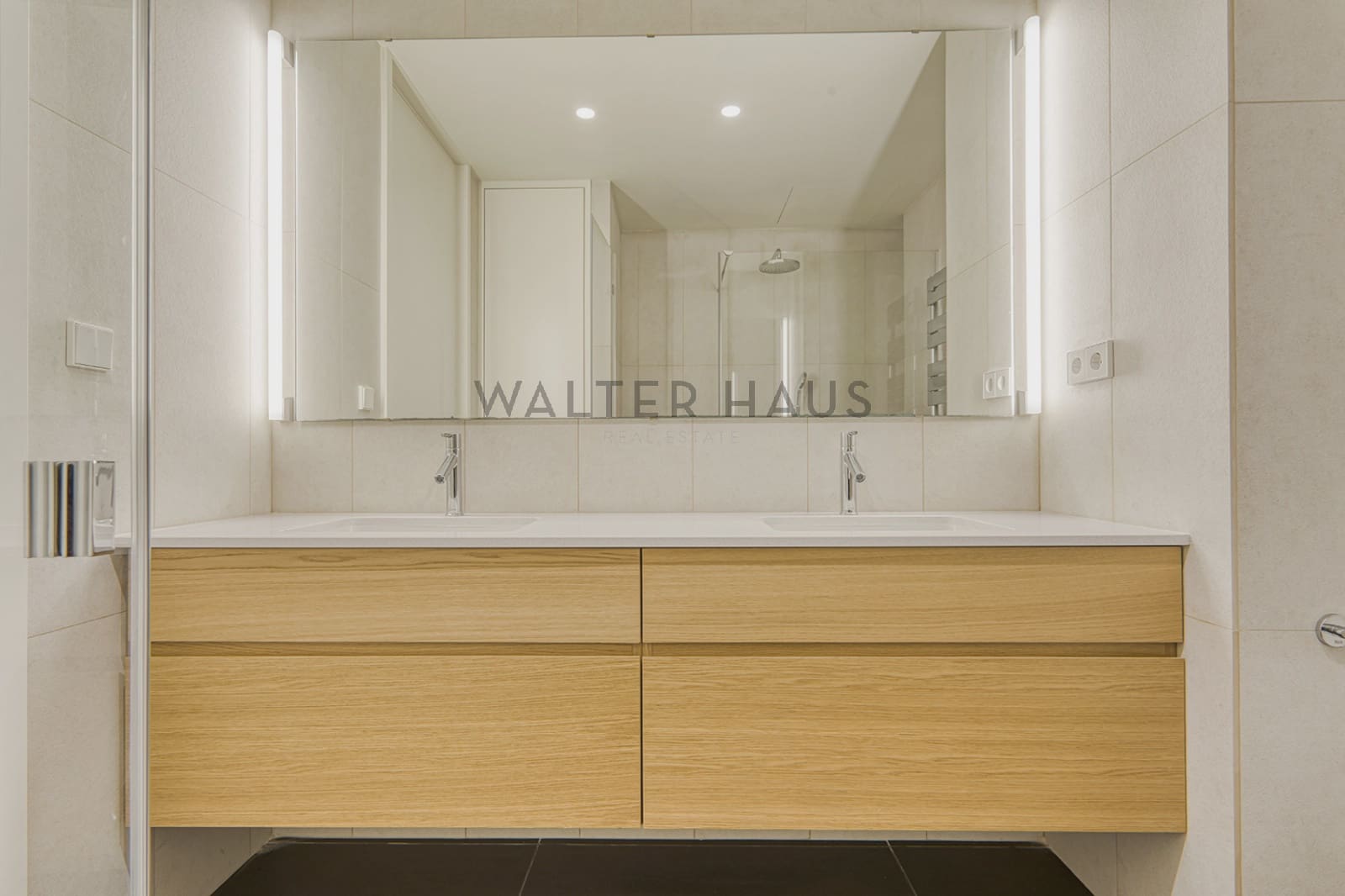 3 soverom Leilighet til salgs i Barcelona by - € 1 400 000 (Ref: 8989579)