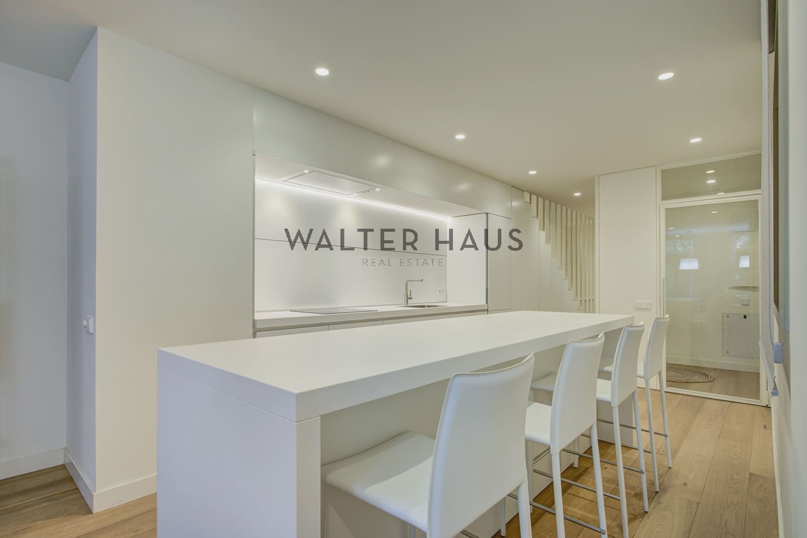 3 bedroom Apartment for sale in Barcelona city - € 2,188,000 (Ref: 8989580)