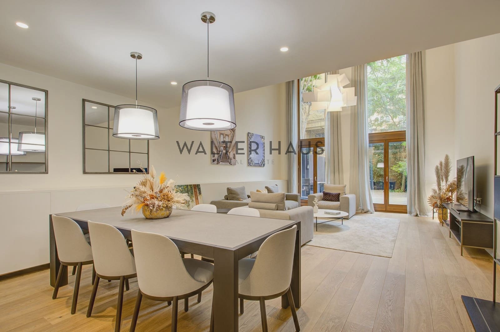 3 bedroom Apartment for sale in Barcelona city - € 2,188,000 (Ref: 8989580)